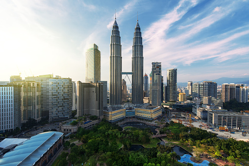 Malaysia Payment Methods Header: Petronas Towers